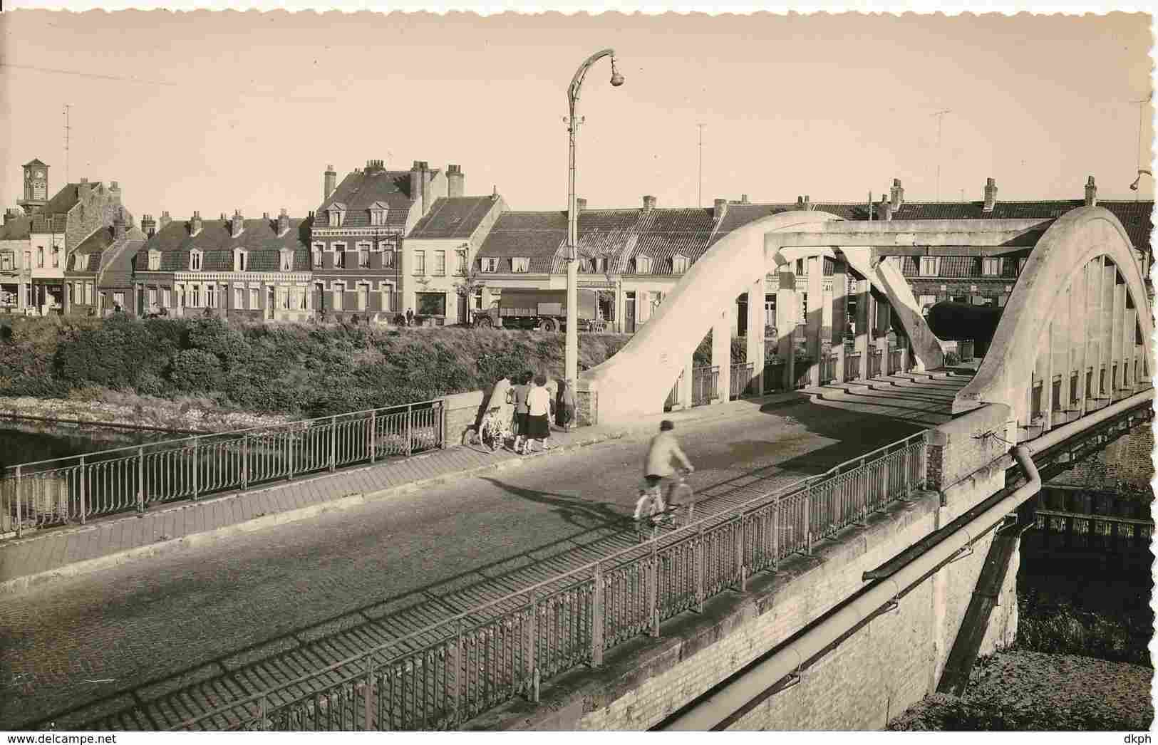 Voir l'image CP_PS_nouveau_pont_1959.jpg en taille reelle